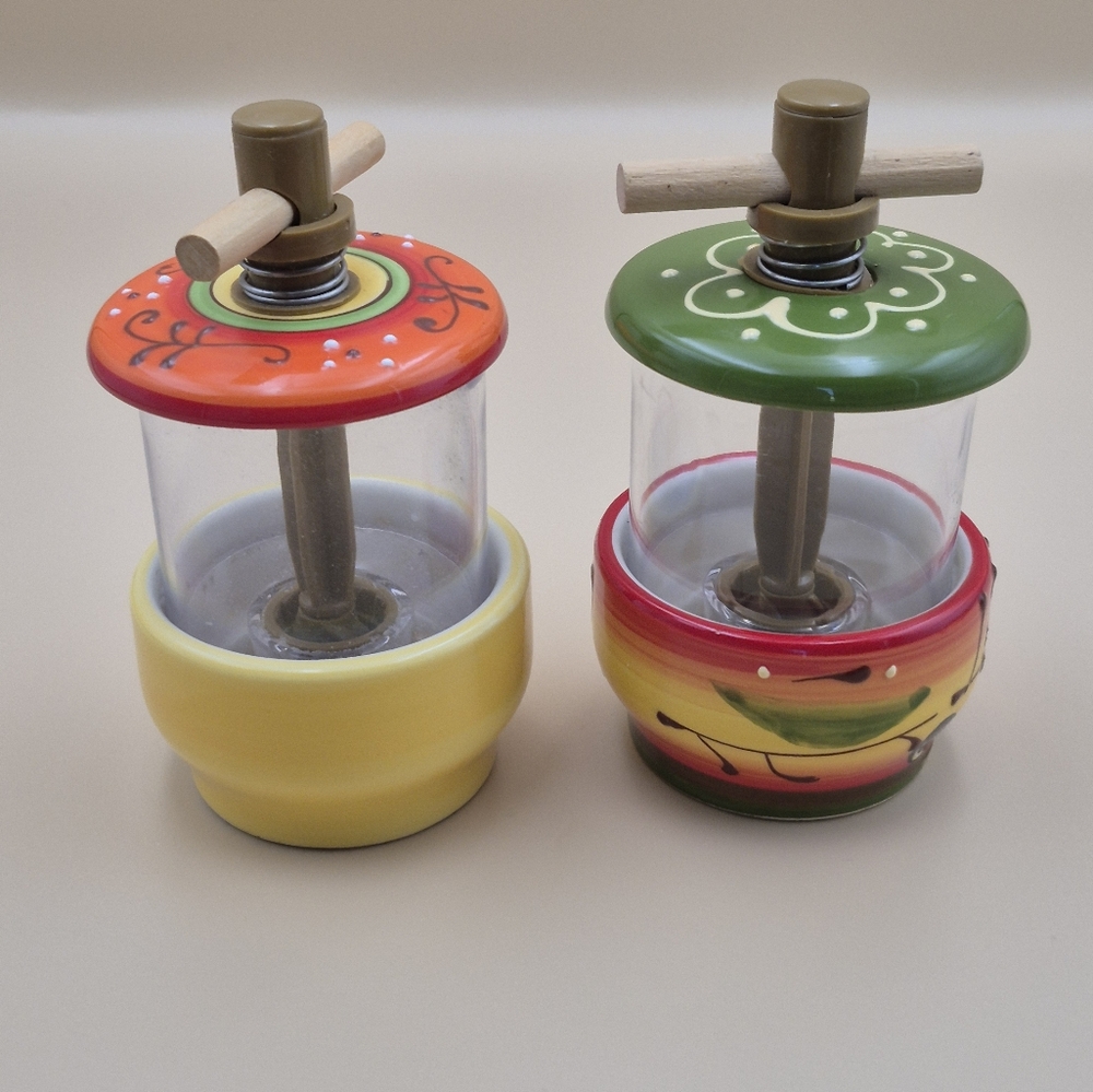 2 Le Cluny French Handpainted Ceramic Herb Mill/ Spice Salt Pepper Grinders - Picture 9 of 10